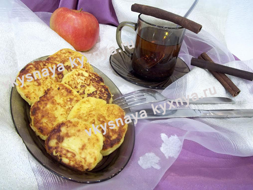 Творожные сырники с яблоками без муки, рецепт с пошаговым фото