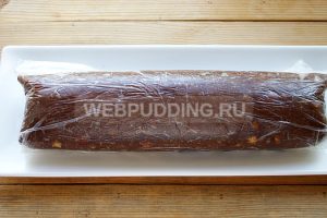 shokoladnaya-kolbaska-iz-pechenya-i-kakao-8