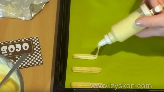 Как сформировать печенье на торт дамские пальчики по данному рецепту теста