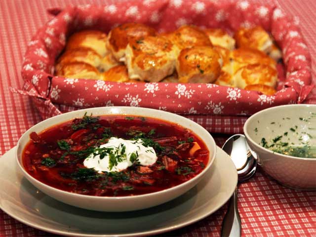 Украинский борщ с пампушками – пошаговые кулинарные рецепты