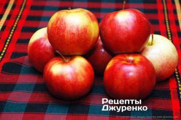 Шаг 1: спелые яблоки