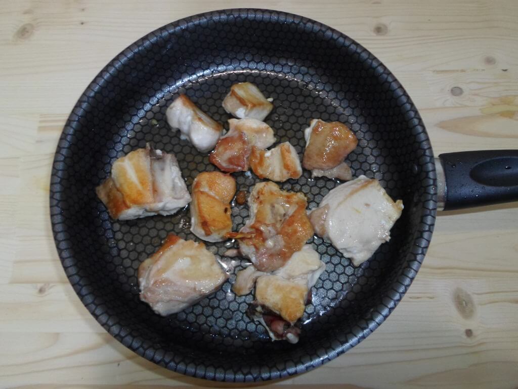 Плов в горшочке в духовке с курицей-пошаговый рецепт с фото