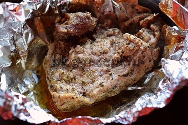 Как запечь свиную шею в духовке целым куском, чтобы мясо было сочным: лучшие рецепты