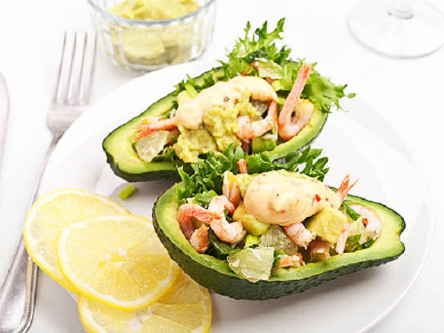 Салат с креветками и авокадо -  очень вкусные рецепты с фото пошагово