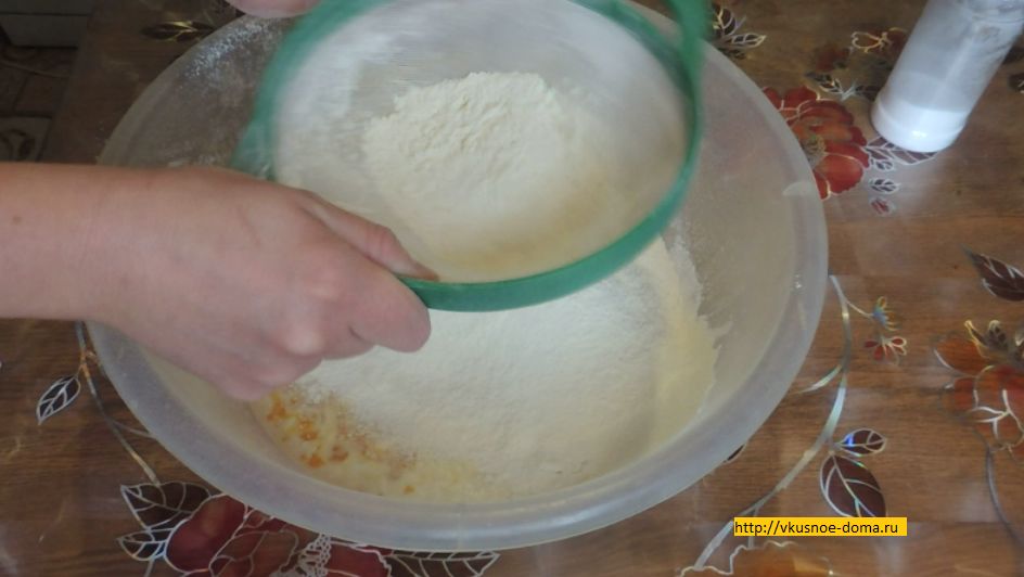 Сдобные булочки на сметане – кулинарный рецепт