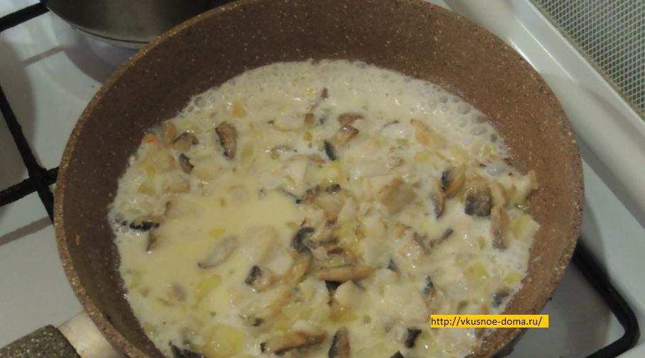 Жульен с грибами и рыбой — рецепт с фото пошагово