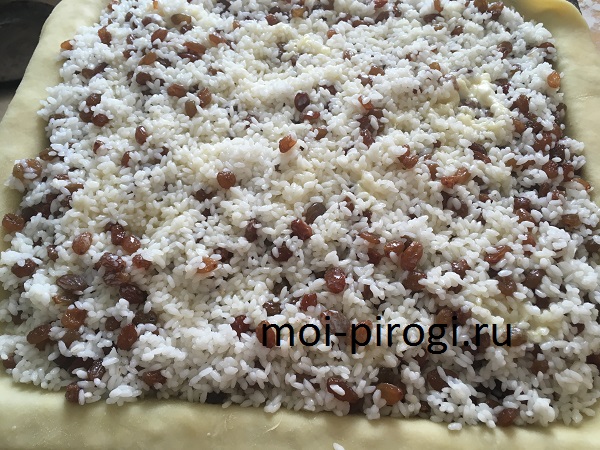 Сладкий рисовый пирог с изюмом «Балиш»