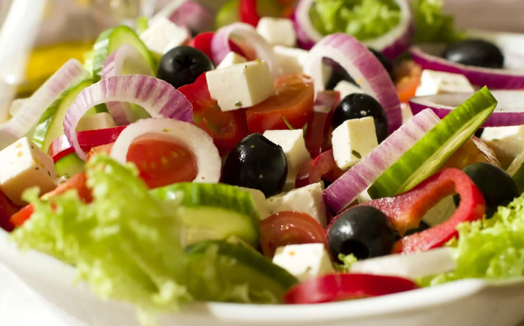 Салат греческий - очень вкусные классические рецепты