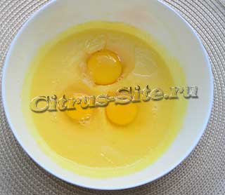 добавление яиц