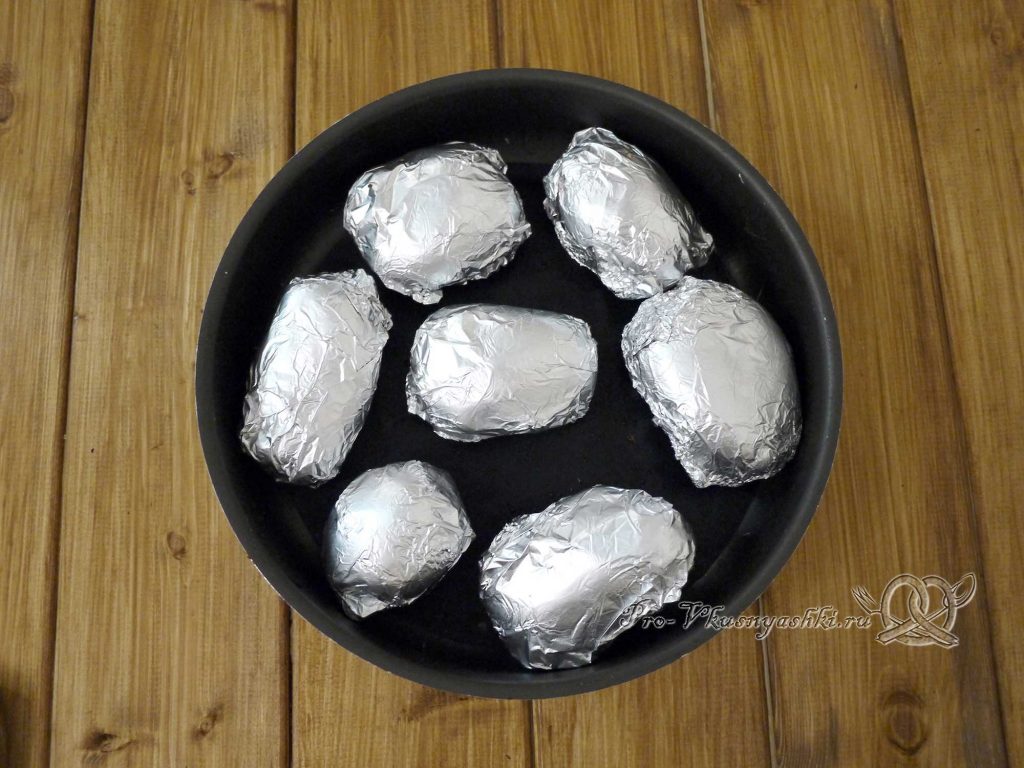 Картофель запеченный в духовке в фольге - картофель в фольге