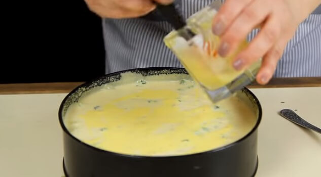 Заливной пирог с капустой на кефире - пошаговые рецепты с фото