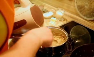 Картофельные котлеты с грибным соусом – кулинарные рецепты