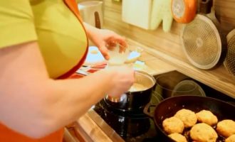Картофельные котлеты с грибным соусом – кулинарные рецепты