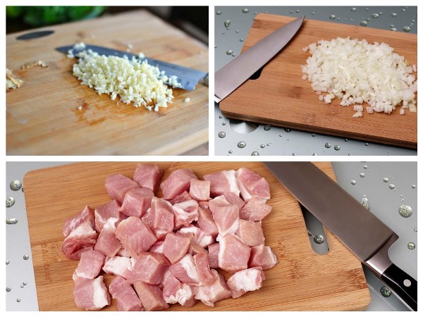 нарезать свинину, лук и чеснок