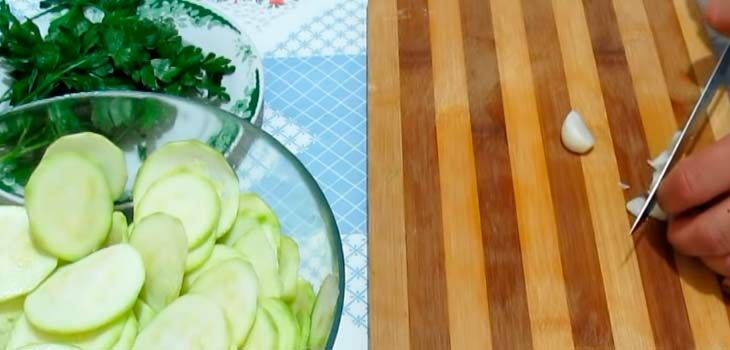 Запеченные кабачки в духовке: простые рецепты приготовления пошагово