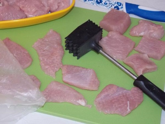 Мясо индейки, жареное на сковороде - пошаговые фото в рецептах