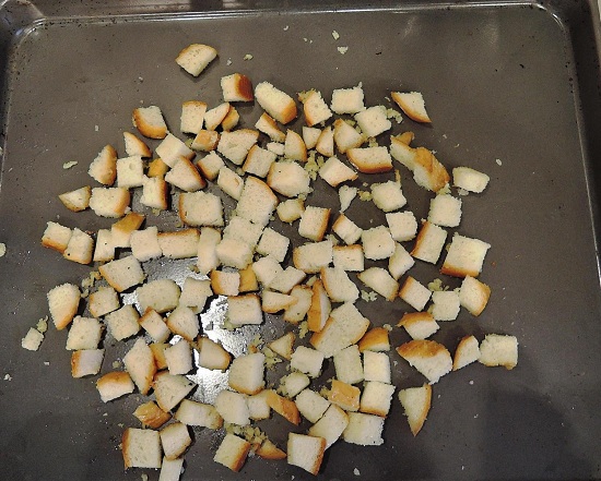 Как нужно жарить бекон на сковороде, чтобы он получился хрустящим и не пригорел