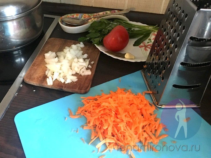 лук и морковь - заправка для супа