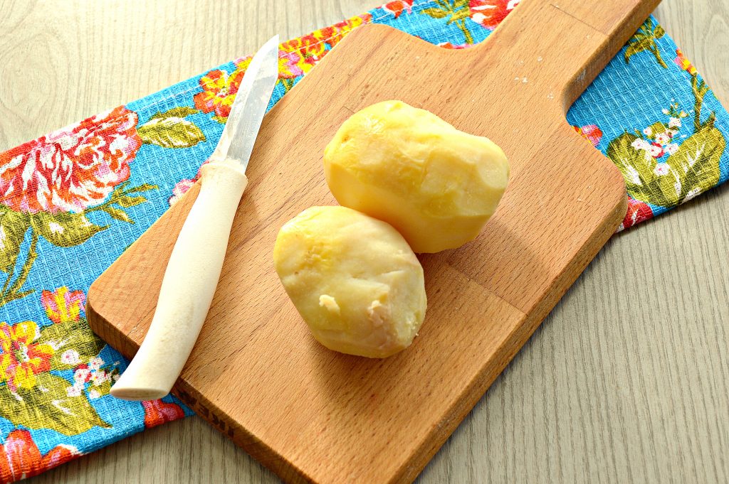 Фото рецепта - Картофельные оладьи из вареного картофеля - шаг 1