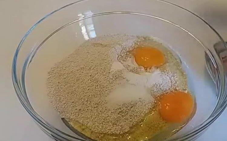 отправить яйца в муку