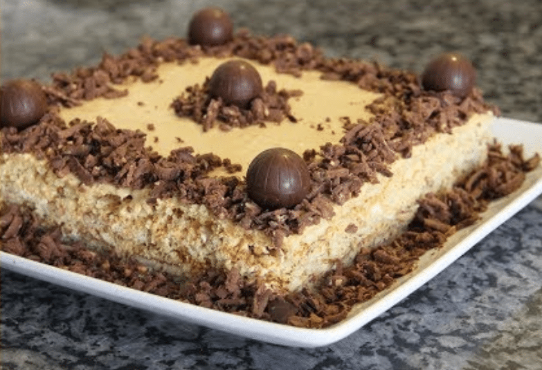 Рецепты: Изумительно вкусный Киевский торт по-домашнему