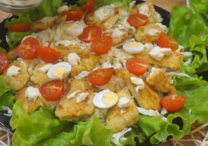 Салат «Цезарь» с курицей и сухариками: рецепты с фото