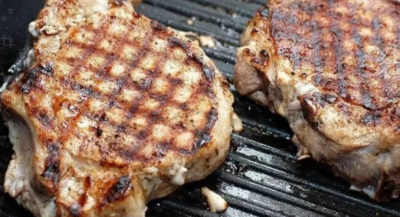 Как запечь свиную шею в духовке целым куском, чтобы мясо было сочным: лучшие рецепты