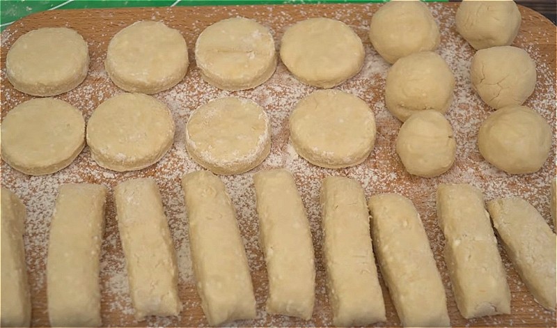 Готовим дома пончики в сахарной пудре - рецепт с фотографиями и ингредиентами