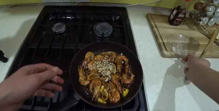 Жареные королевские креветки на сковороде рецепт с фото пошагово