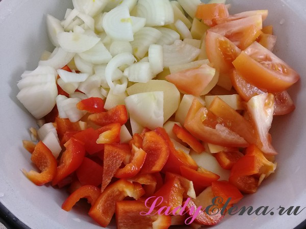 Картофель, запеченный с овощами – кулинарные рецепты