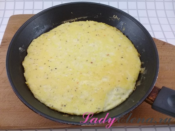 Омлеты с сыром -  рецепты приготовления пошагово
