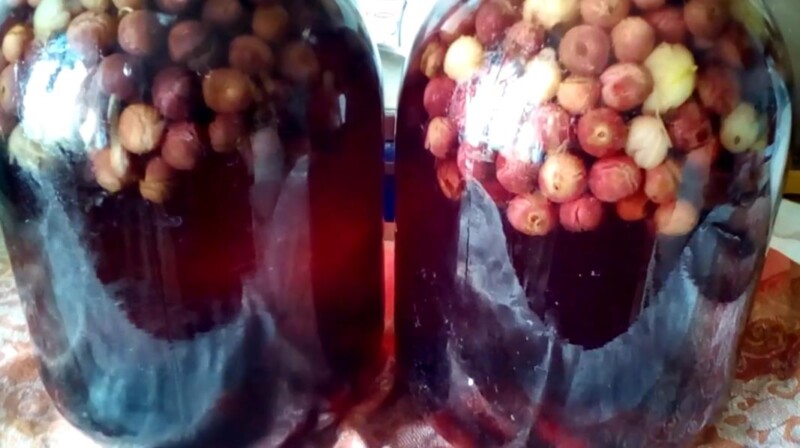 Компот вишневый на зиму в 3 литровых банках с крыжовником. Простой рецепт