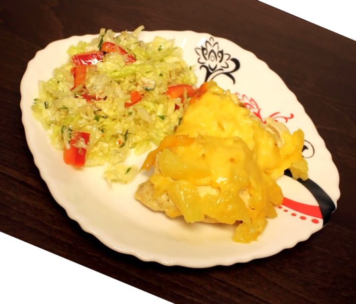 Курица с ананасами и сыром в мультиварке