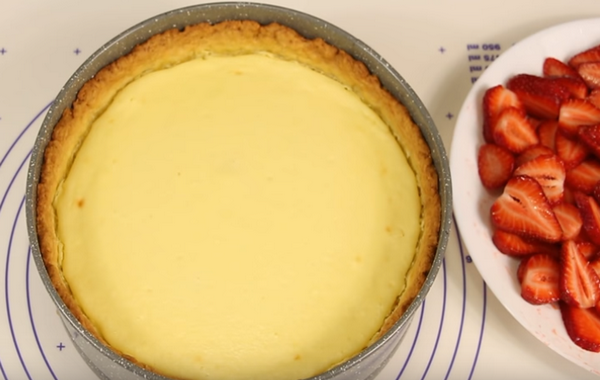 Пирог с клубникой - простые и вкусные рецепты клубничного пирога