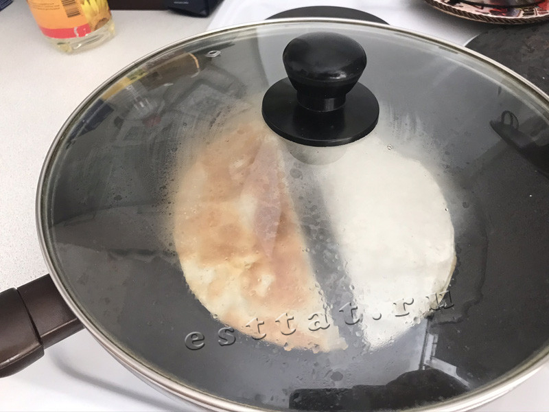Чебуреки из лаваша с фаршем на сковороде, рецепты приготовления пошагово