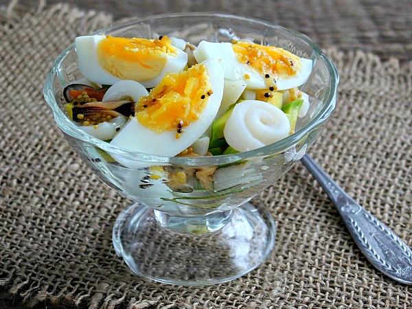 Салат с мидиями: вкусные рецепты которые понравятся каждому