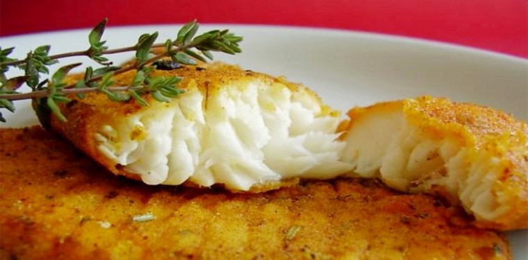 Оригинальные рецепты и советы как приготовить рыбу минтай вкусно и правильно на сковороде со сметаной и в муке