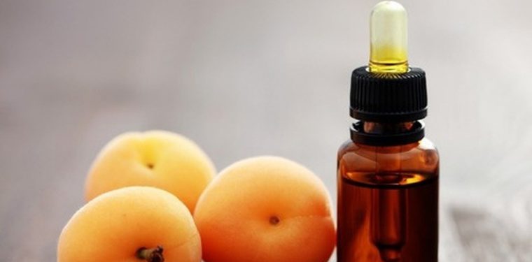 Полезные свойства абрикосового масла и примеры применения его в косметологи