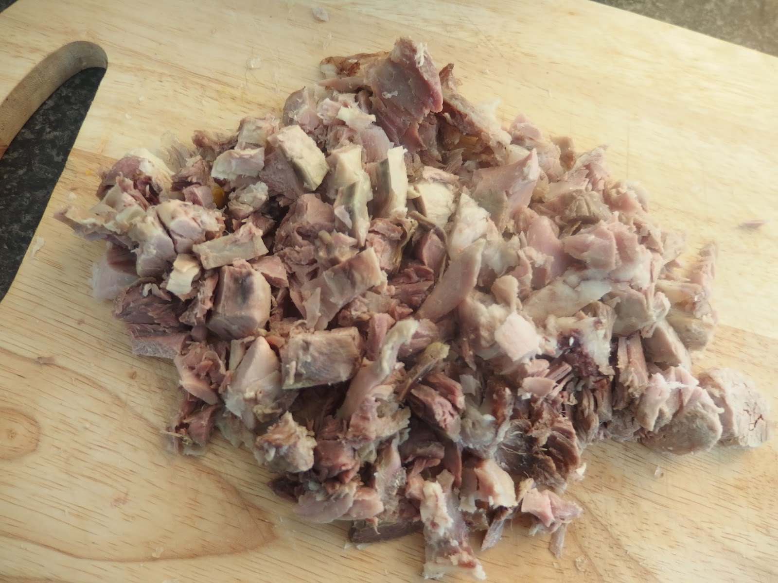 Как правильно варить дома холодец из свиной рульки и ножек: вкусные рецепты и полезные советы