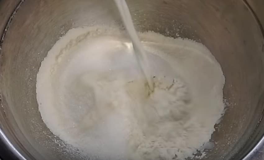 Тонкие блины на молоке с дырочками – 10 очень вкусных рецептов