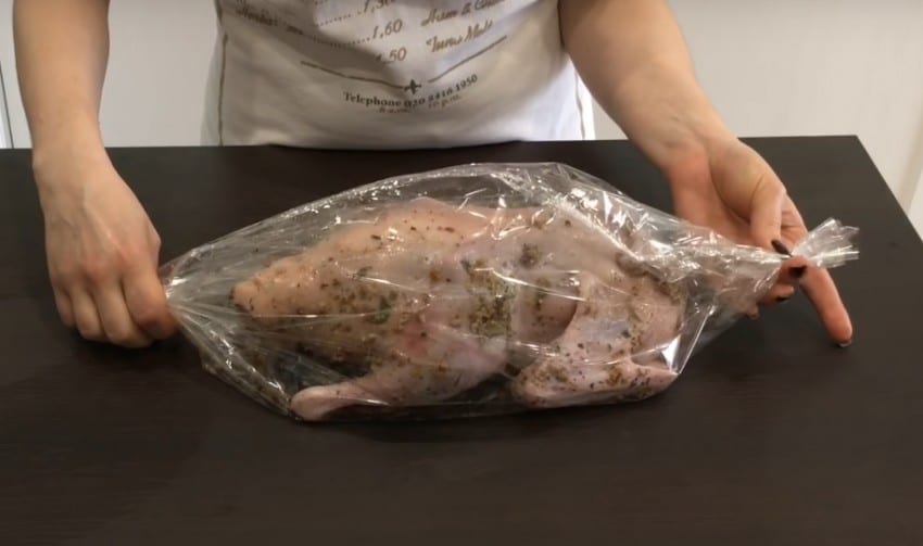 Запеченная утка в рукаве в духовке – 5 рецептов приготовления в домашних условиях