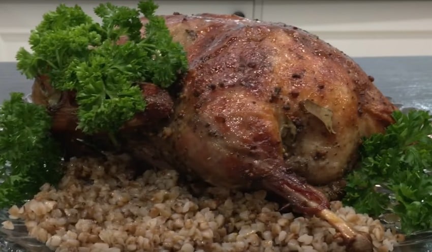 Запеченная утка в рукаве в духовке – 5 рецептов приготовления в домашних условиях