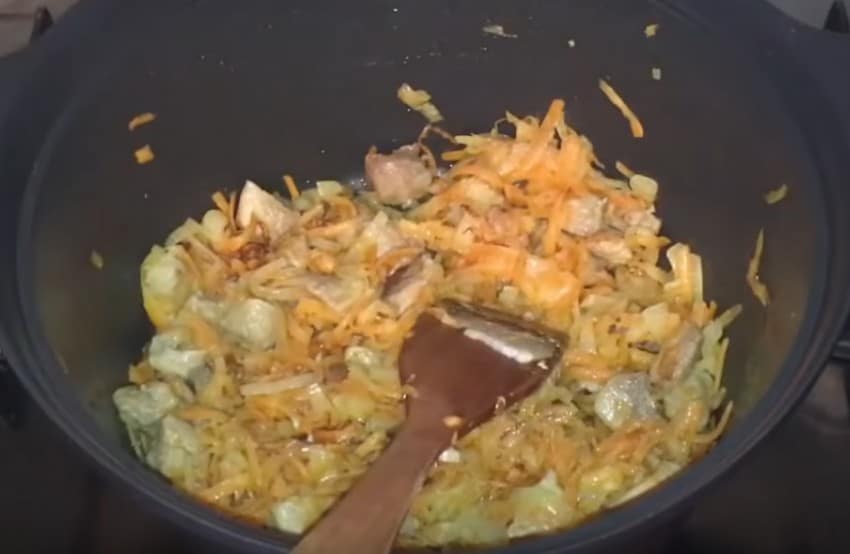 Как правильно тушить капусту в кастрюле? 6 очень вкусных рецептов приготовления