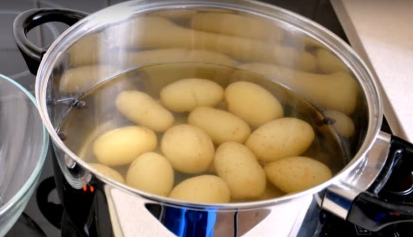 Готовим дома картошку на сковороде гриль – 3 простых и вкусных рецепта