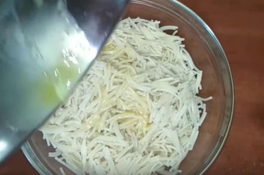Лапшевник в духовке – 4 рецепта приготовления вкусной запеканки