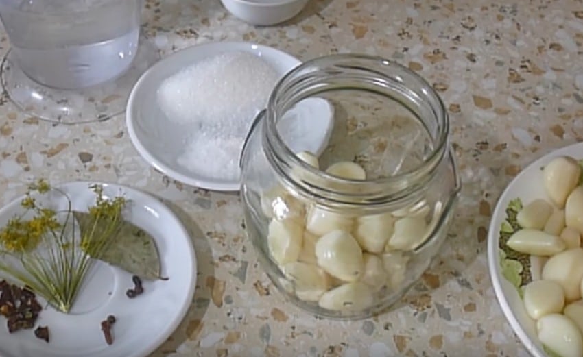 Маринованный чеснок быстрого приготовления – 6 способов как быстро и вкусно замариновать чеснок