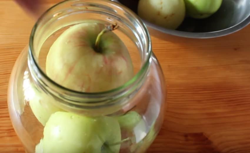 Моченые яблоки на зиму – 6 простых рецептов приготовления в домашних условиях