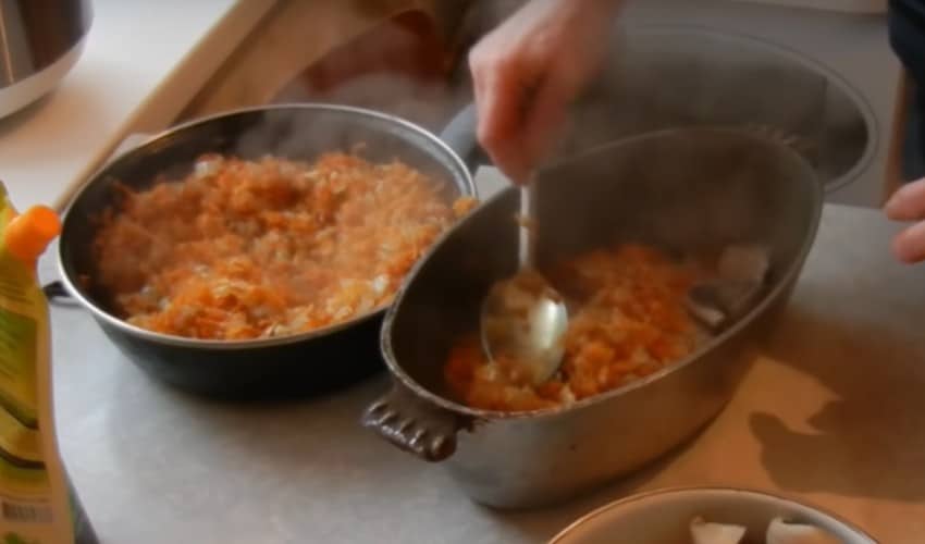 Треска, запеченная с луком в духовке: 6 самых вкусных рецептов приготовления