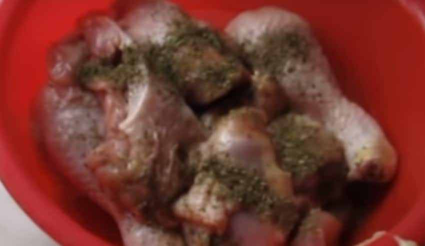Как потушить куриные окорочка? 6 рецептов приготовления тушеных окорочков