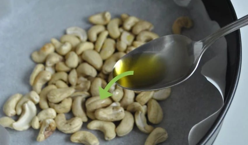 Как пожарить орехи правильно? Рецепты жареных орешков на сковороде, в духовке и микроволновке